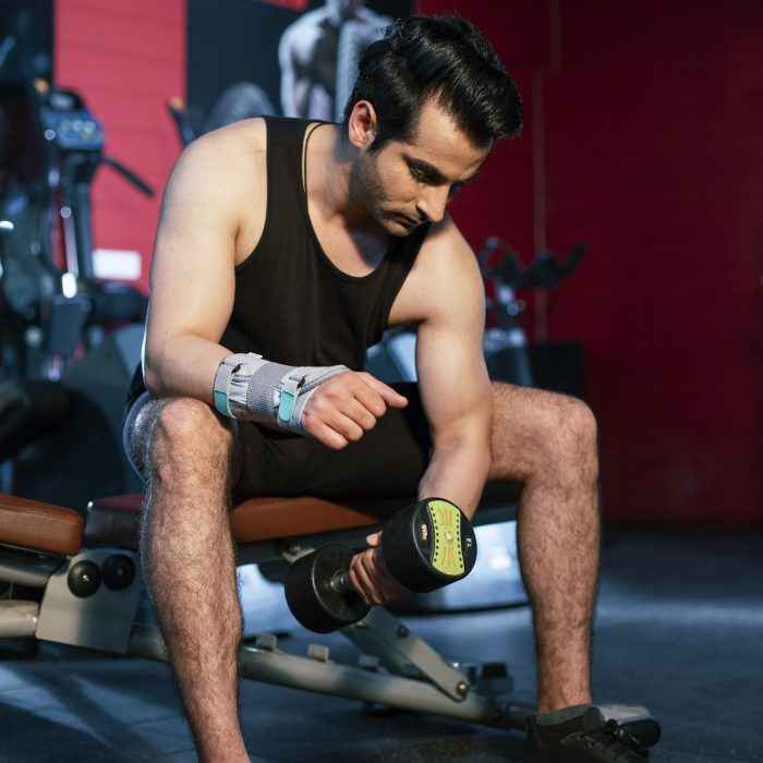 TYNOR E-03 WRIST AND FOREARM SPLINT